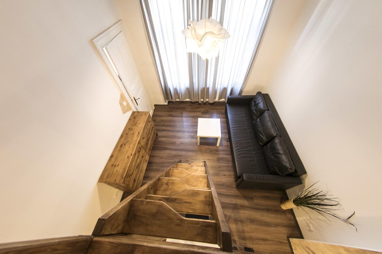 Freedom Rooms & Apartments Прага Екстериор снимка