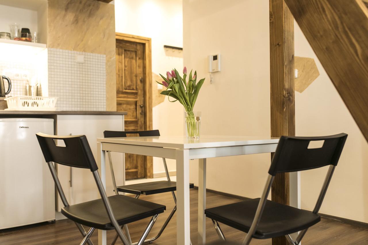 Freedom Rooms & Apartments Прага Екстериор снимка