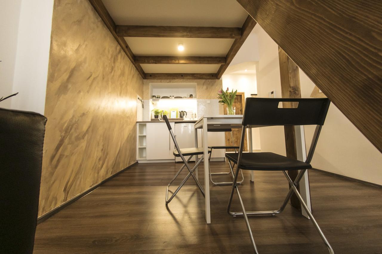 Freedom Rooms & Apartments Прага Екстериор снимка