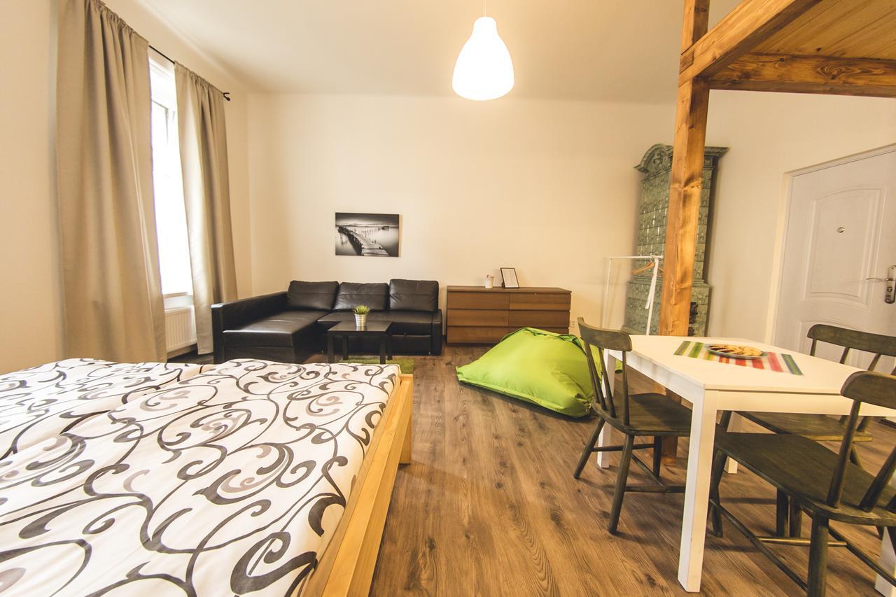 Freedom Rooms & Apartments Прага Стая снимка