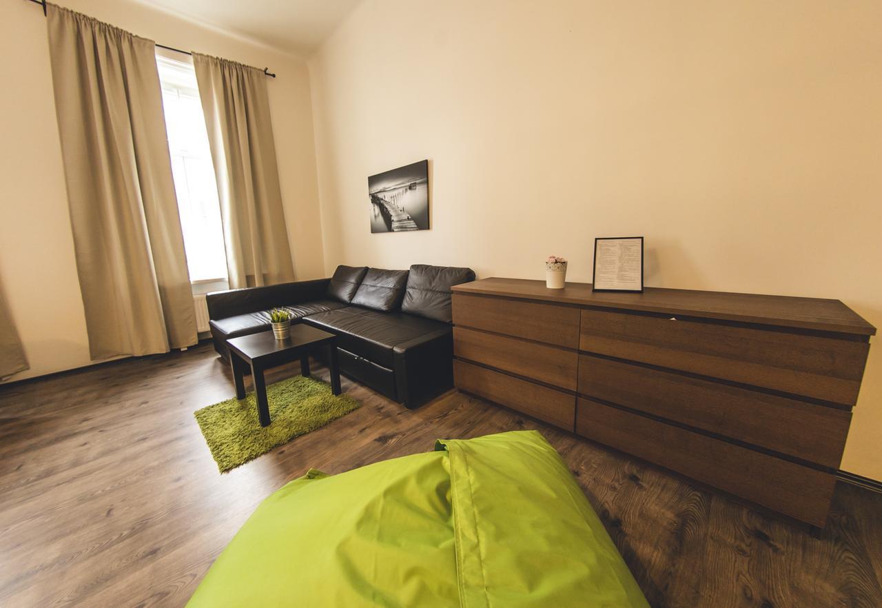 Freedom Rooms & Apartments Прага Стая снимка