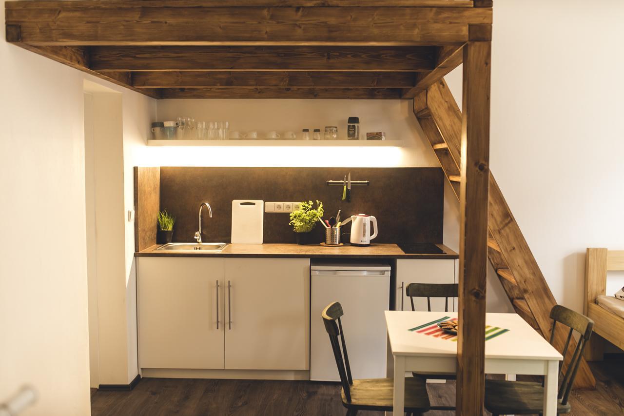 Freedom Rooms & Apartments Прага Стая снимка